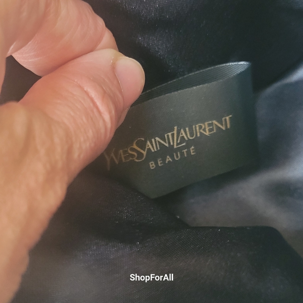 Yves Saint Laurent - Picture 4 of 16